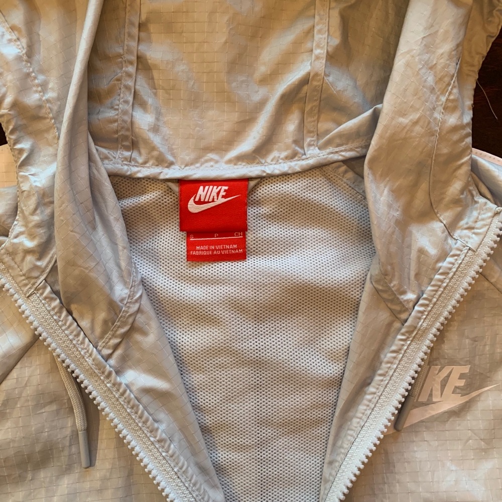 Nike Jacket - Picture 6 of 6